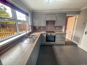 Photo 32- click for photo gallery